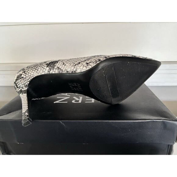 Naturalizer Anna Snake Skin  Pointed Toe Heels  Pumps Black & Cream  Size 10 - Picture 3 of 8
